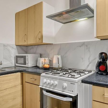 Cosy 2-Bedroom Flat Paddington Londres Extérieur photo
